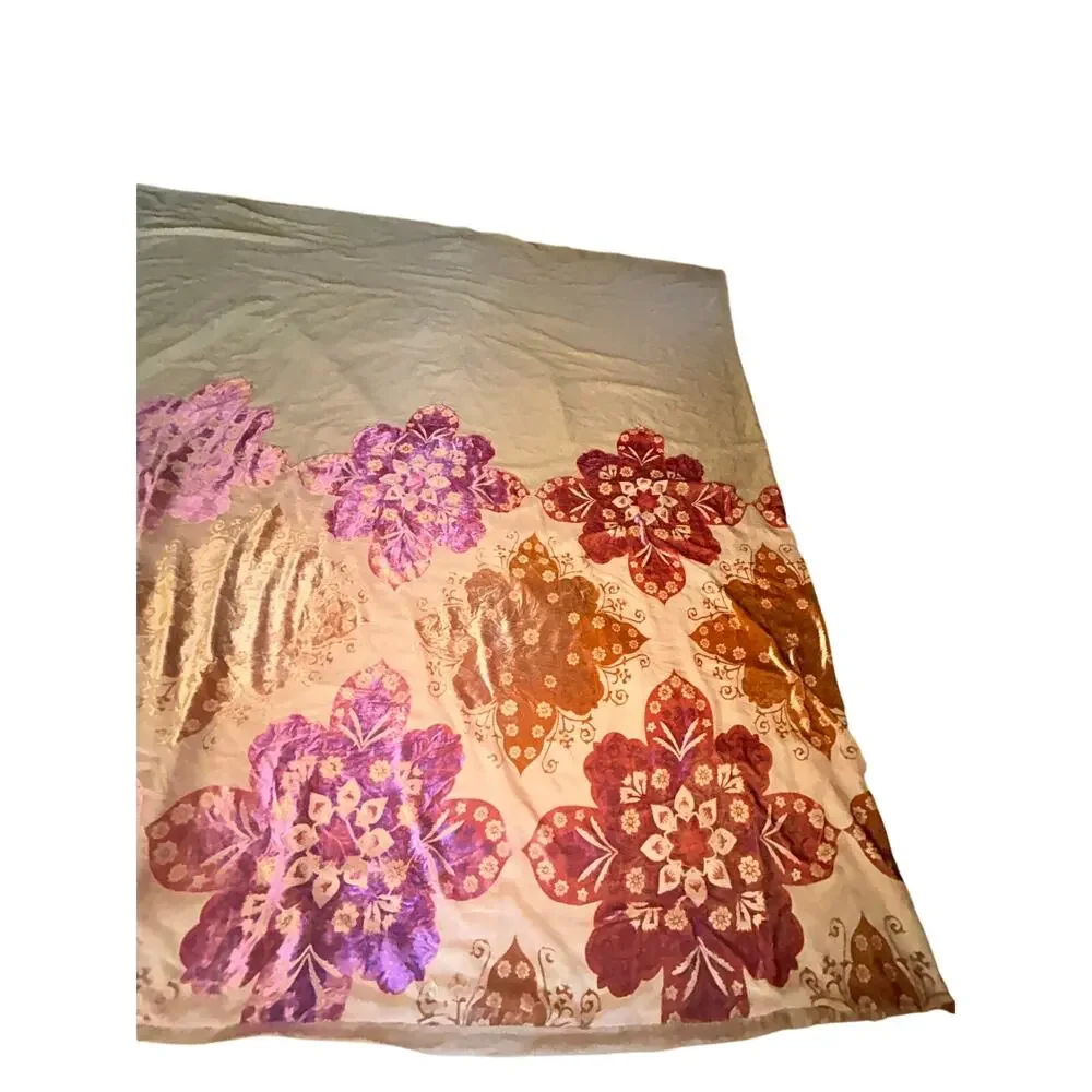 Tallulah Collection by Kevin O’Brien king size duvet cover